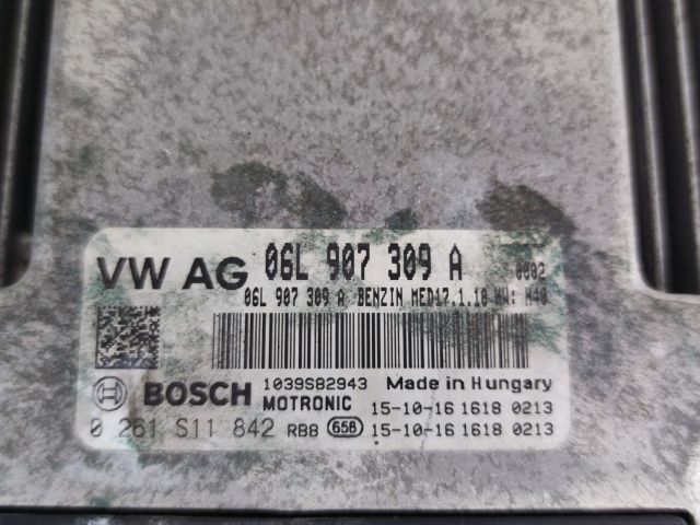 bontott AUDI A4 B9 Motorvezérlő