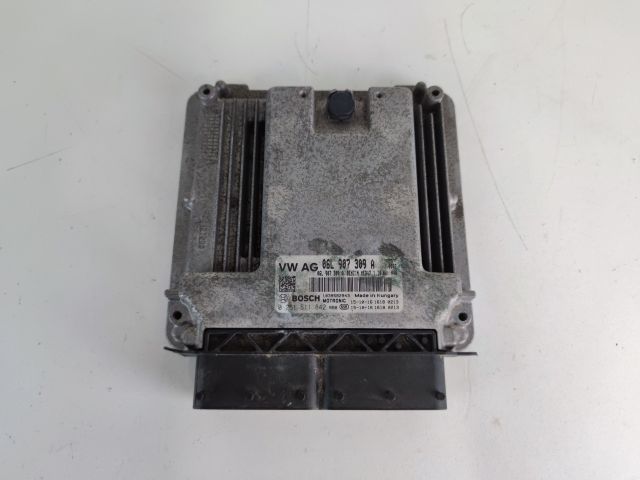 bontott AUDI A4 B9 Motorvezérlő