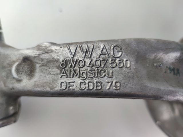 bontott AUDI A4 B9 Jobb első Csonkállvány