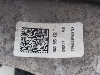 bontott AUDI A4 B9 Jobb hátsó Csonkállvány