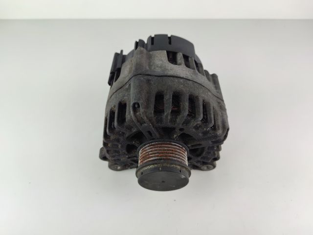 bontott AUDI A4 B9 Generátor