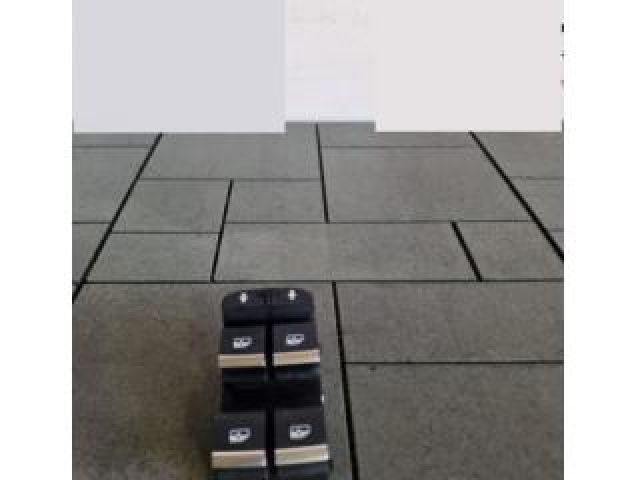 bontott AUDI A4 B9 Ablakemelő Kapcsoló Négyes / Kettes