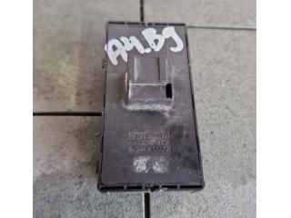 bontott AUDI A4 B9 Ablakemelő Kapcsoló Négyes / Kettes