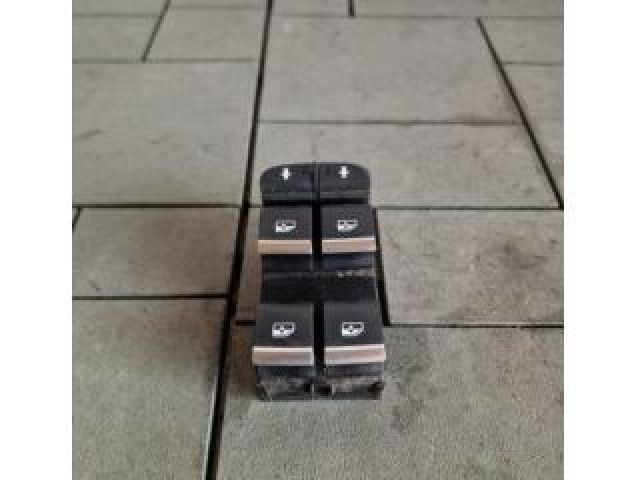 bontott AUDI A4 B9 Ablakemelő Kapcsoló Négyes / Kettes