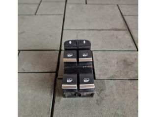 bontott AUDI A4 B9 Ablakemelő Kapcsoló Négyes / Kettes