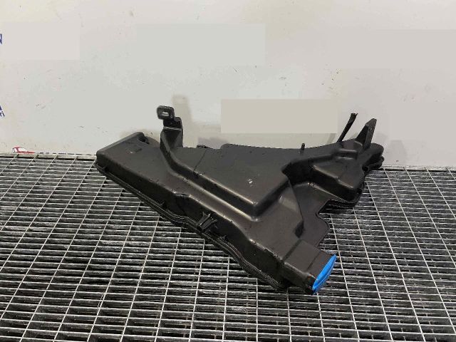 bontott AUDI A4 B9 Ablakmosó Tartály