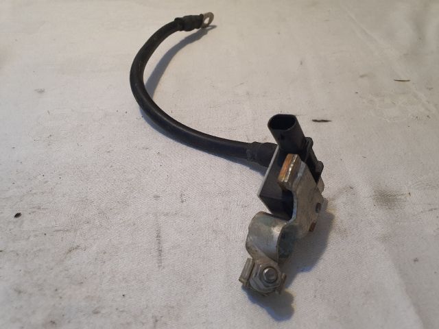 bontott AUDI A4 B9 Akkumulátor Saru Elektronikával