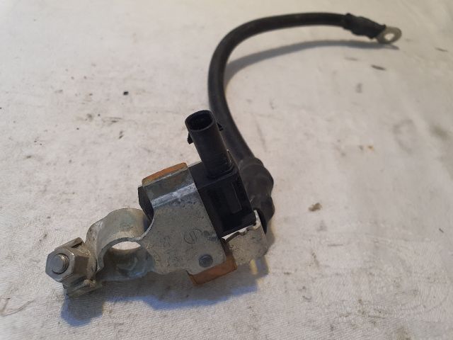 bontott AUDI A4 B9 Akkumulátor Saru Elektronikával