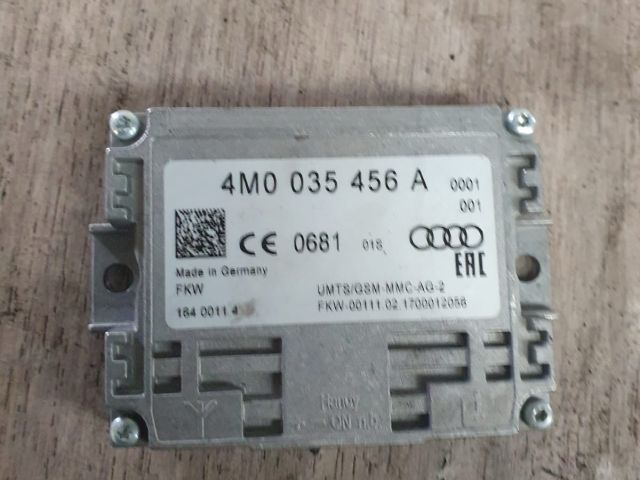 bontott AUDI A4 B9 Antenna Erősítő
