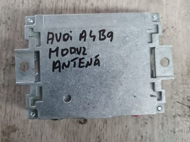 bontott AUDI A4 B9 Antenna Erősítő