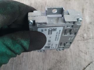 bontott AUDI A4 B9 Antenna Erősítő