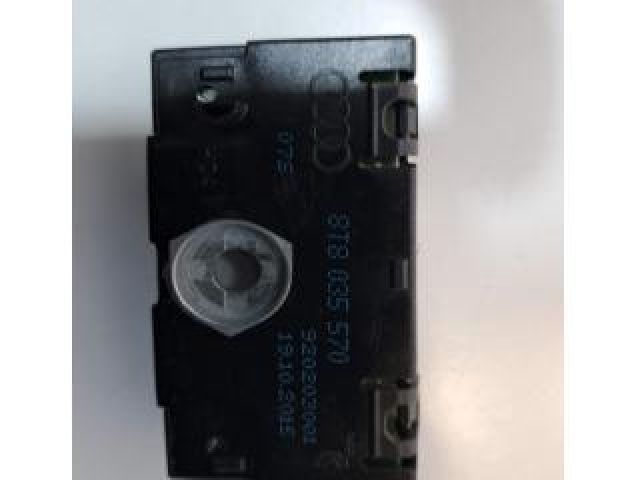 bontott AUDI A4 B9 Antenna Erősítő