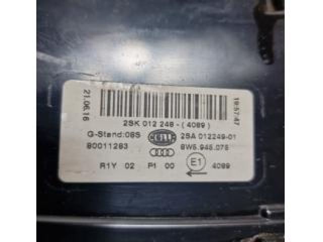 bontott AUDI A4 B9 Bal Belső Hátsó Lámpa