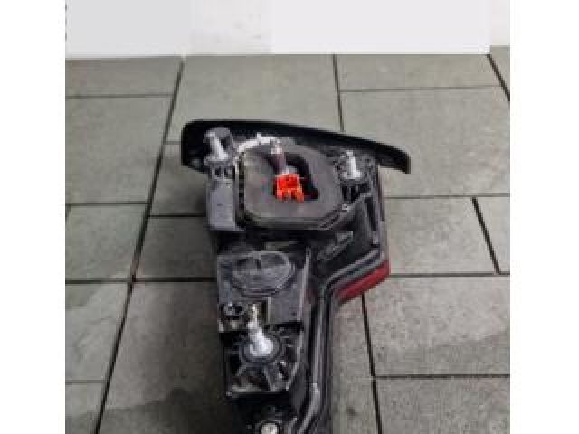 bontott AUDI A4 B9 Bal Belső Hátsó Lámpa