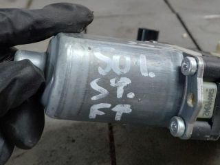 bontott AUDI A4 B9 Bal első Ablakemelő Motor