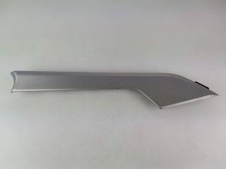 bontott AUDI A4 B9 Bal első Ajtó Díszléc