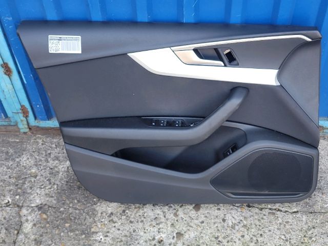bontott AUDI A4 B9 Bal első Ajtó Kárpit
