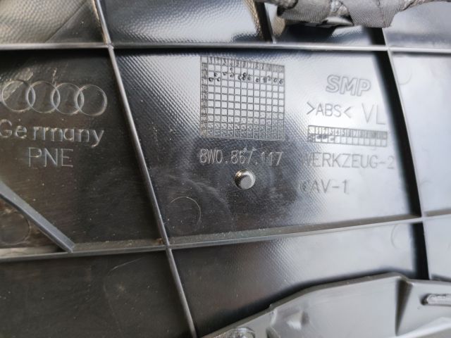 bontott AUDI A4 B9 Bal első Ajtó Kárpit