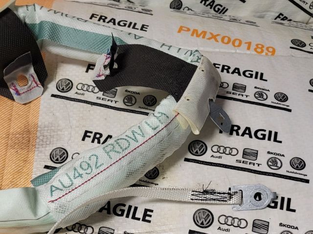 bontott AUDI A4 B9 Bal első Függöny Légzsák