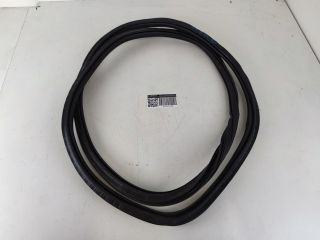 bontott AUDI A4 B9 Bal első Gumikéder