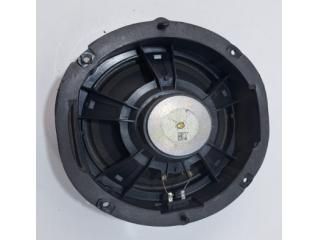 bontott AUDI A4 B9 Bal első Hangszóró