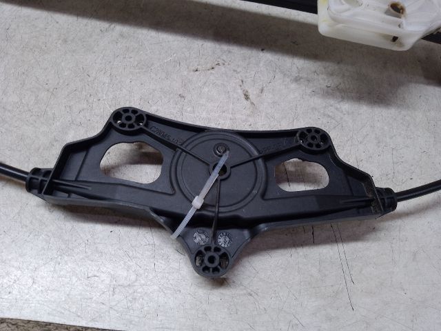 bontott AUDI A4 B9 Bal hátsó Ablakemelő Szerkezet (Elektromos)