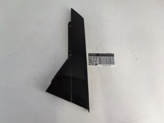 bontott AUDI A4 B9 Bal hátsó Ajtó Díszléc