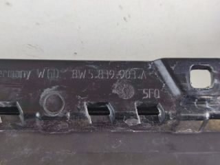 bontott AUDI A4 B9 Bal hátsó Ajtó Díszléc