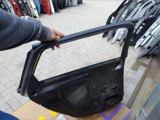 bontott AUDI A4 B9 Bal hátsó Ajtó (Üres lemez)