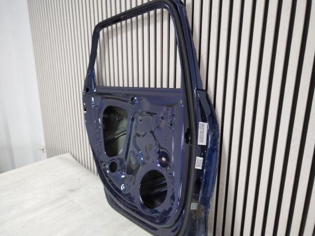 bontott AUDI A4 B9 Bal hátsó Ajtó (Üres lemez)