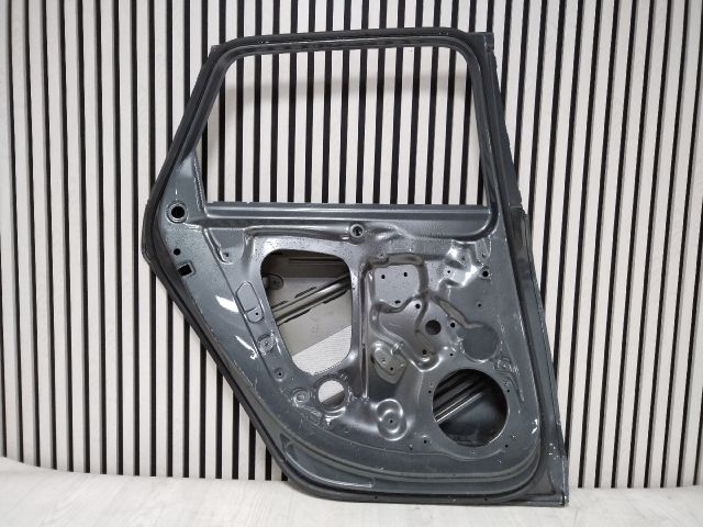 bontott AUDI A4 B9 Bal hátsó Ajtó (Üres lemez)