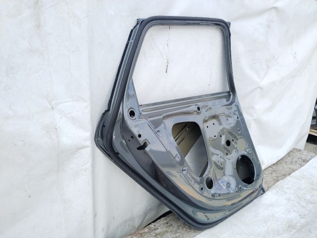 bontott AUDI A4 B9 Bal hátsó Ajtó (Üres lemez)