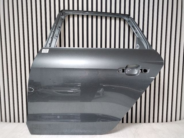 bontott AUDI A4 B9 Bal hátsó Ajtó (Üres lemez)