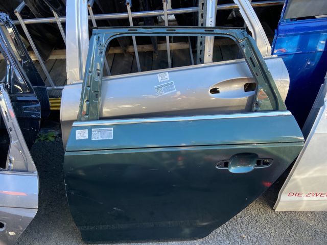 bontott AUDI A4 B9 Bal hátsó Ajtó (Üres lemez)