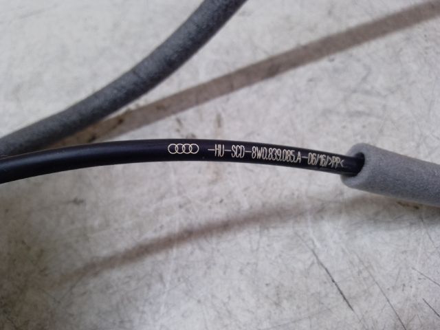 bontott AUDI A4 B9 Bal hátsó Ajtózár