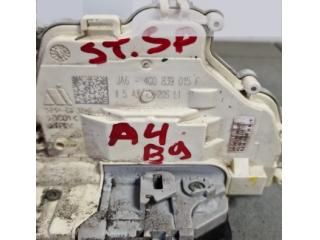 bontott AUDI A4 B9 Bal hátsó Ajtózár