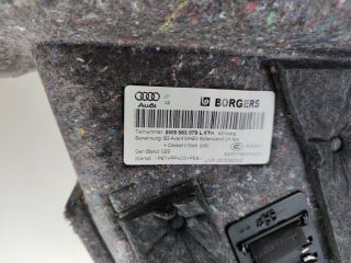 bontott AUDI A4 B9 Bal hátsó Csomagtér Burkolat (Műanyag)