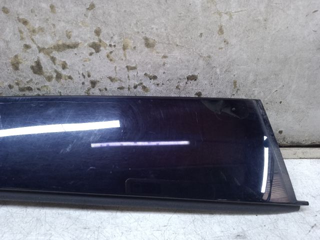 bontott AUDI A4 B9 Bal hátsó Első Ajtókeret Burkolat