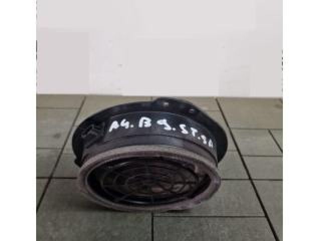 bontott AUDI A4 B9 Bal hátsó Hangszóró