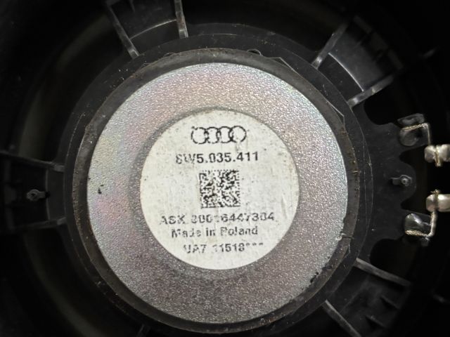 bontott AUDI A4 B9 Bal hátsó Hangszóró