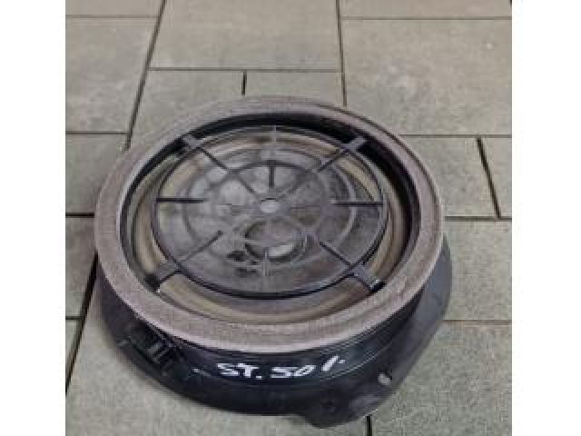 bontott AUDI A4 B9 Bal hátsó Hangszóró