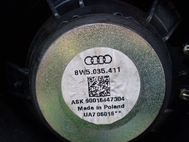 bontott AUDI A4 B9 Bal hátsó Hangszóró