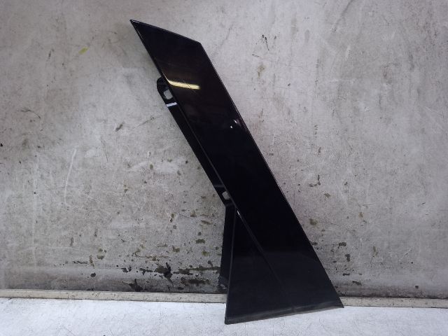 bontott AUDI A4 B9 Bal hátsó Hátsó Ajtókeret Burkolat