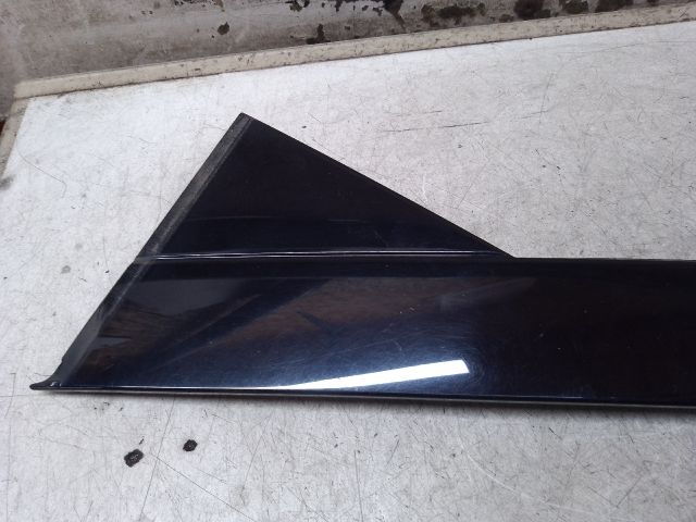 bontott AUDI A4 B9 Bal hátsó Hátsó Ajtókeret Burkolat