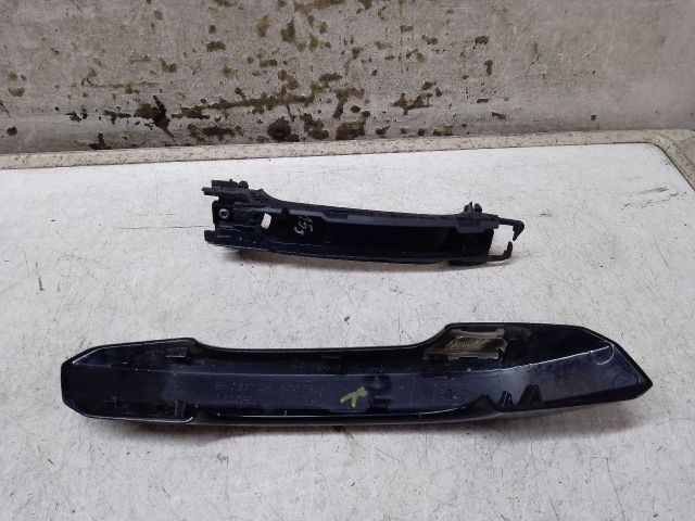 bontott AUDI A4 B9 Bal hátsó Külső Kilincs