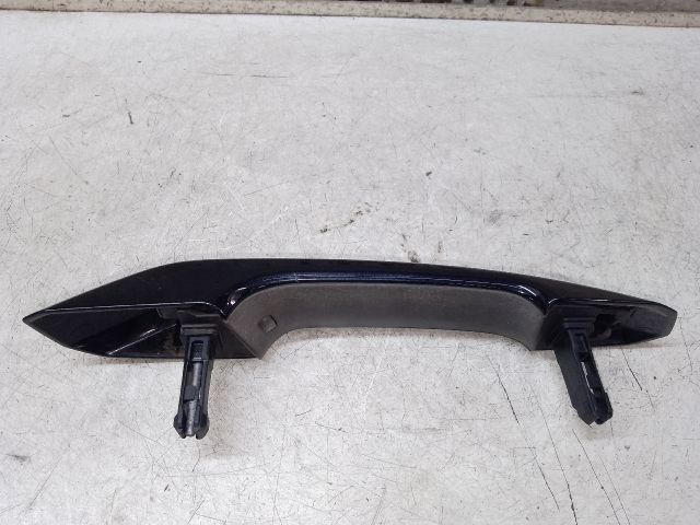 bontott AUDI A4 B9 Bal hátsó Külső Kilincs