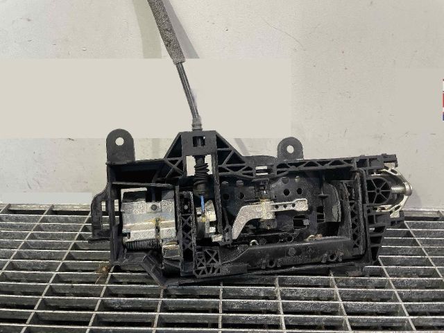 bontott AUDI A4 B9 Bal hátsó Külső Kilincs