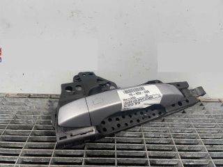 bontott AUDI A4 B9 Bal hátsó Külső Kilincs