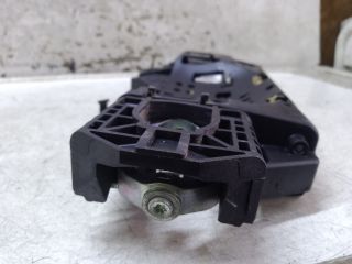 bontott AUDI A4 B9 Bal hátsó Külső Kilincsfészek