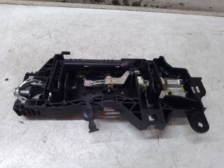 bontott AUDI A4 B9 Bal hátsó Külső Kilincsfészek